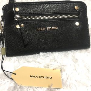 Max Studio Black Wallet Wristlet